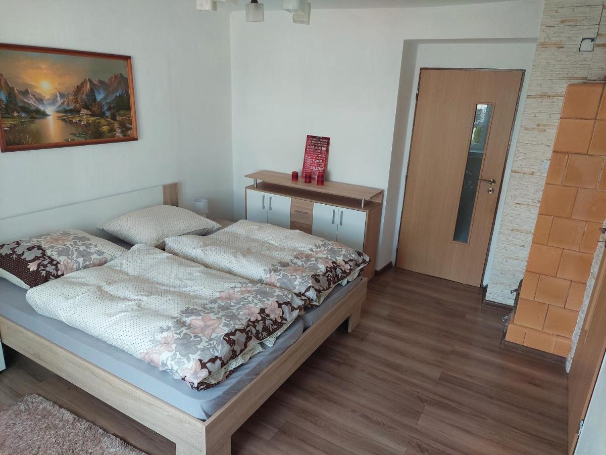 Vaclavskeho Apartment Medzilaborce Екстер'єр фото